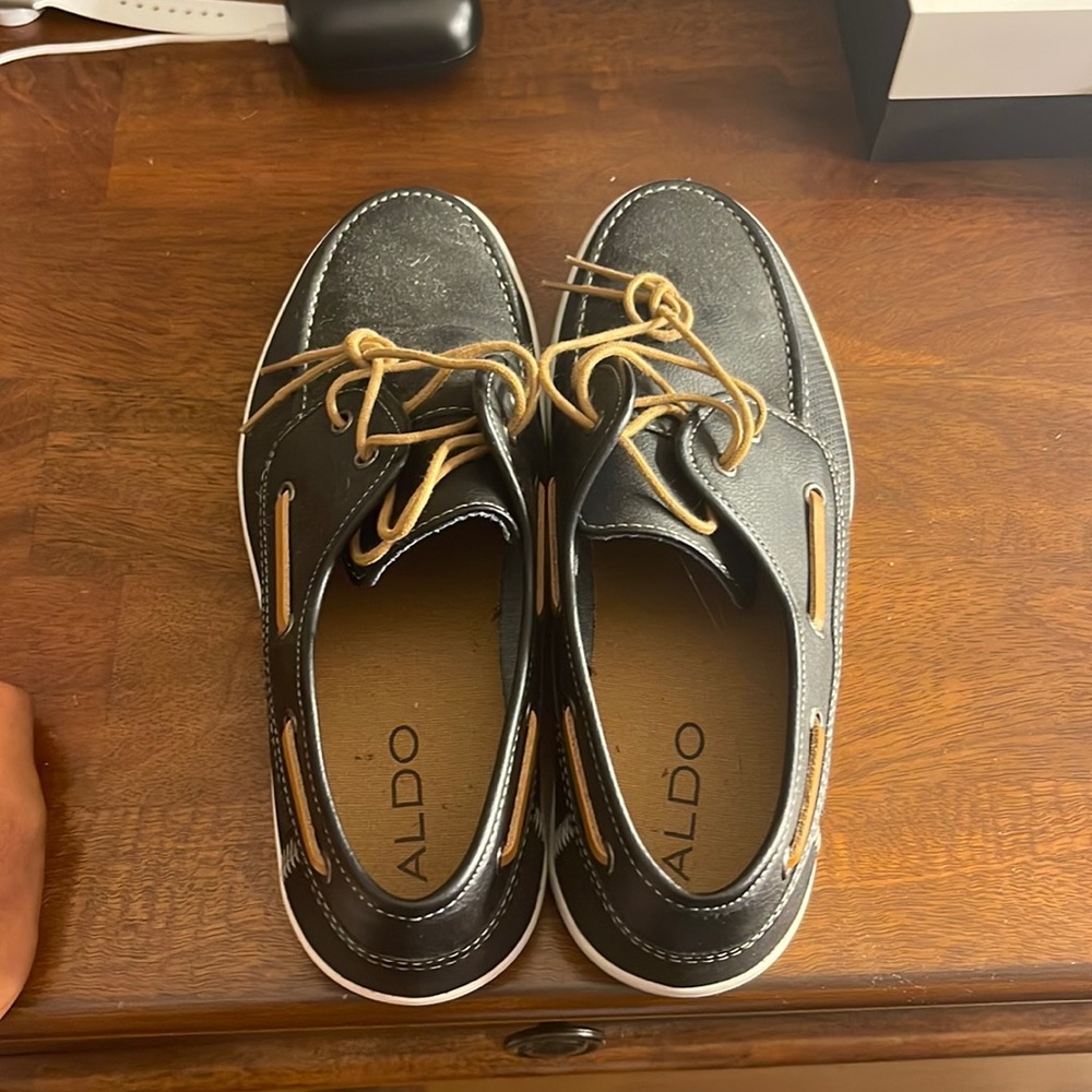 Aldo Boat Shoes (Size 8)